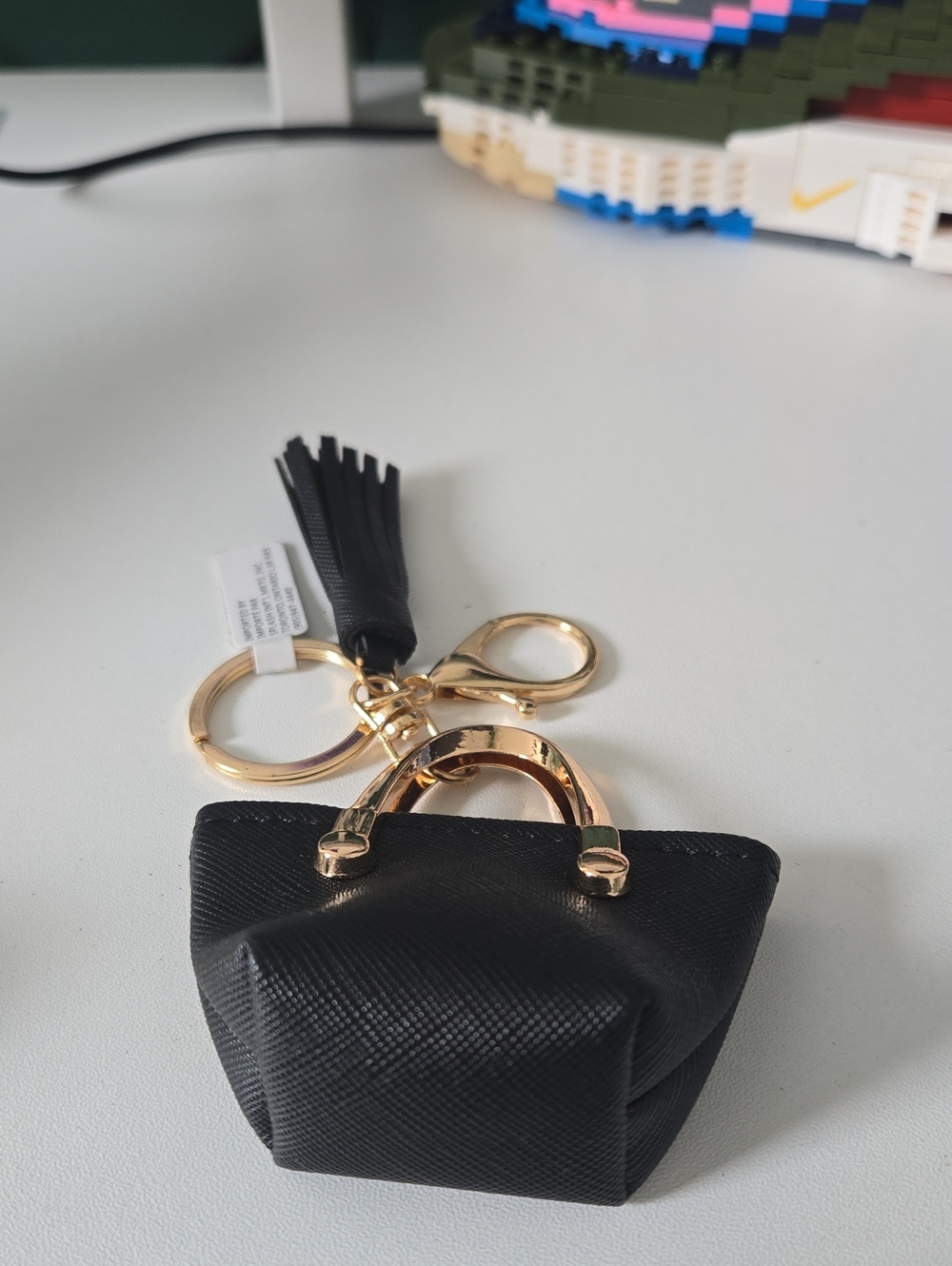 11. Bag keychain nwt